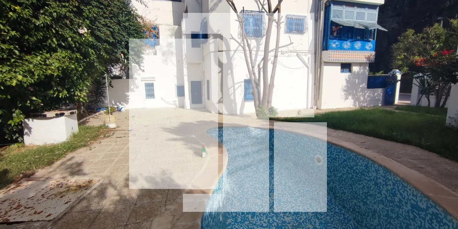 Villa S+7 avec dépendances, Carthage Amilcar