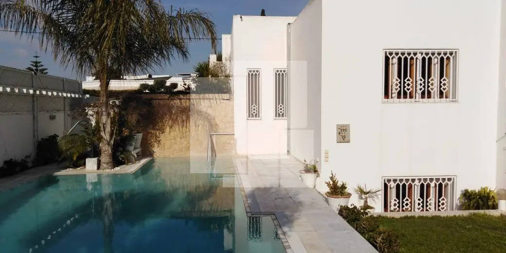 Villa S+5 avec piscine, Carthage Dermech