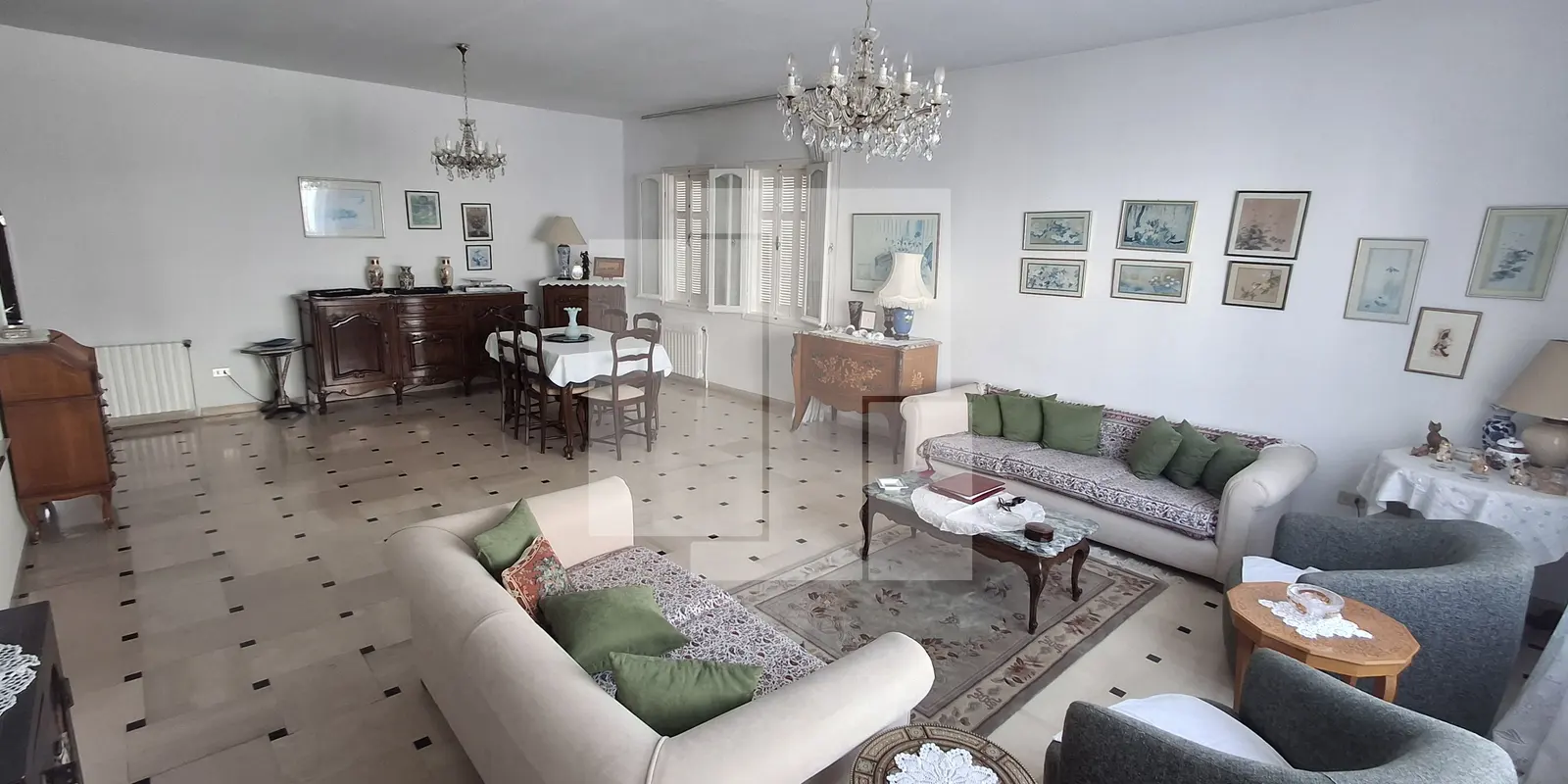 Villa à rénover – Deux niveaux indépendants, Tunis