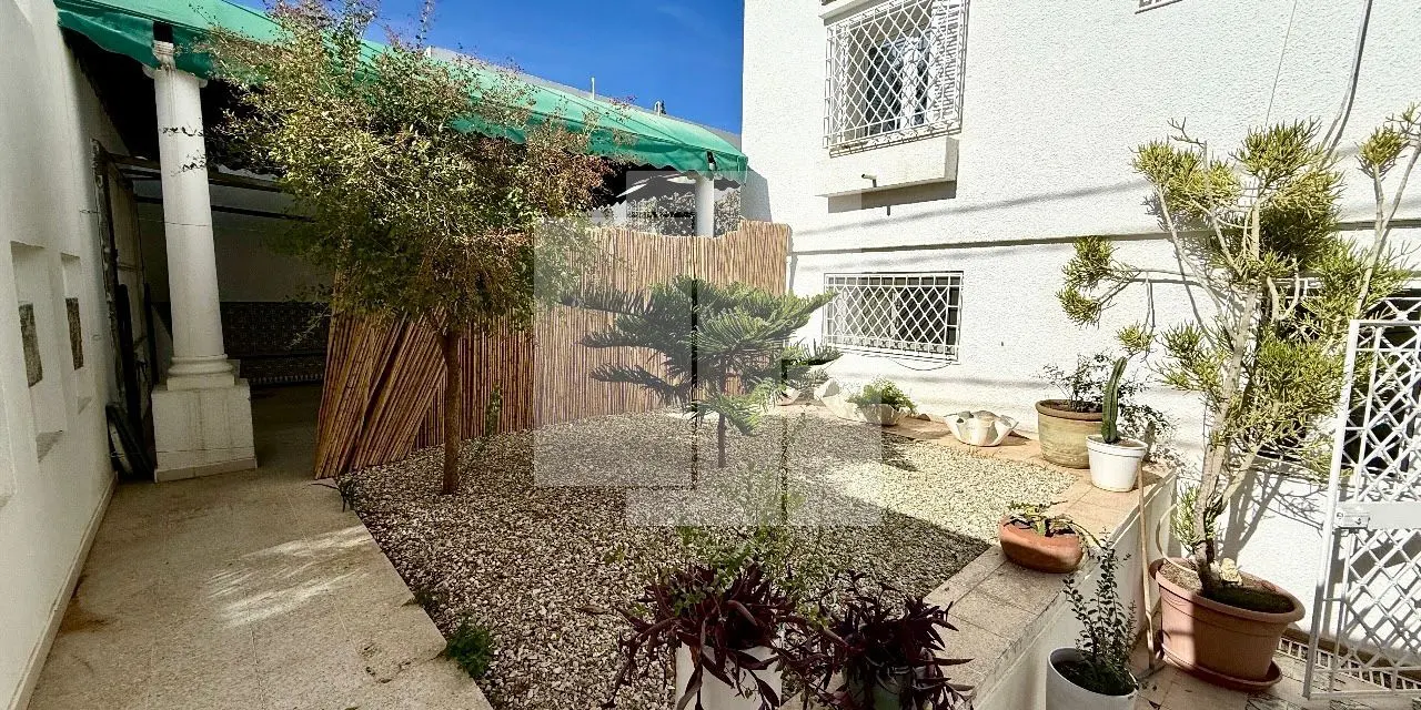Rez-de-jardin S+3 meublé, La Marsa