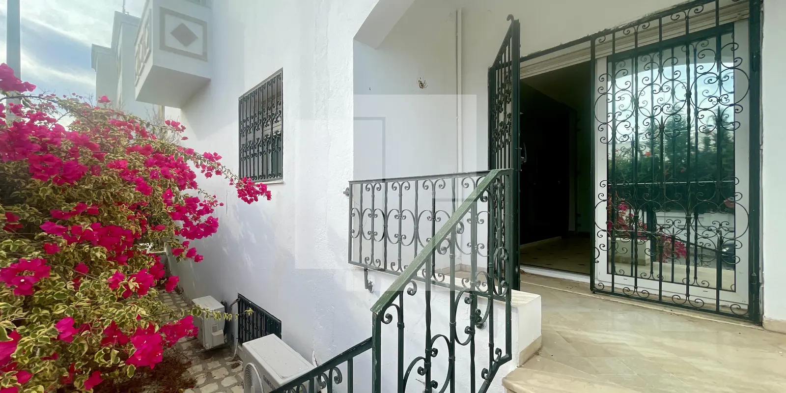 Triplex S+3, Berges du lac 1