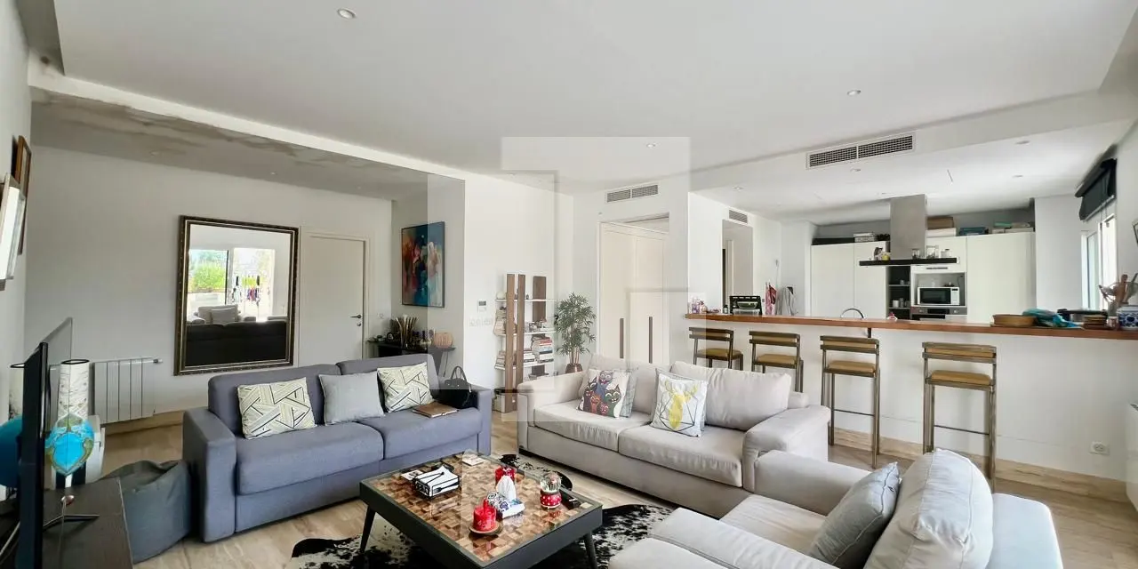 Appartement S+2 de Standing avec Terrasse, Marsa Ville