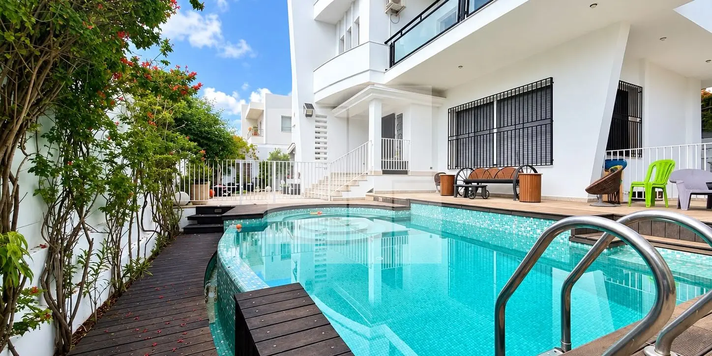 Villa de prestige avec piscine, Lac 2