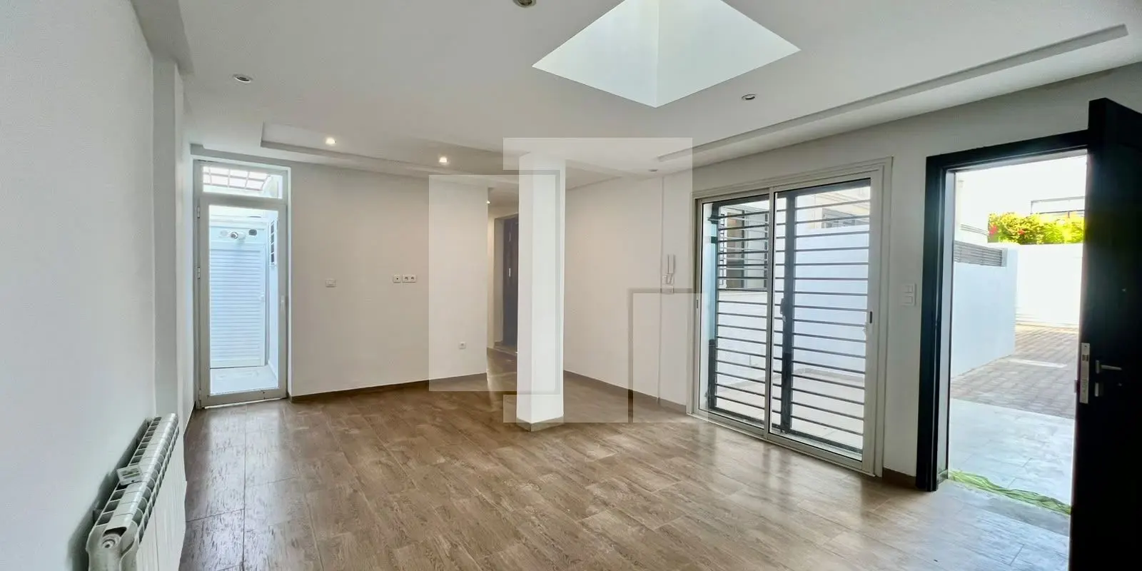 Maisonnette S+2 avec terrasse, Marsa Saada