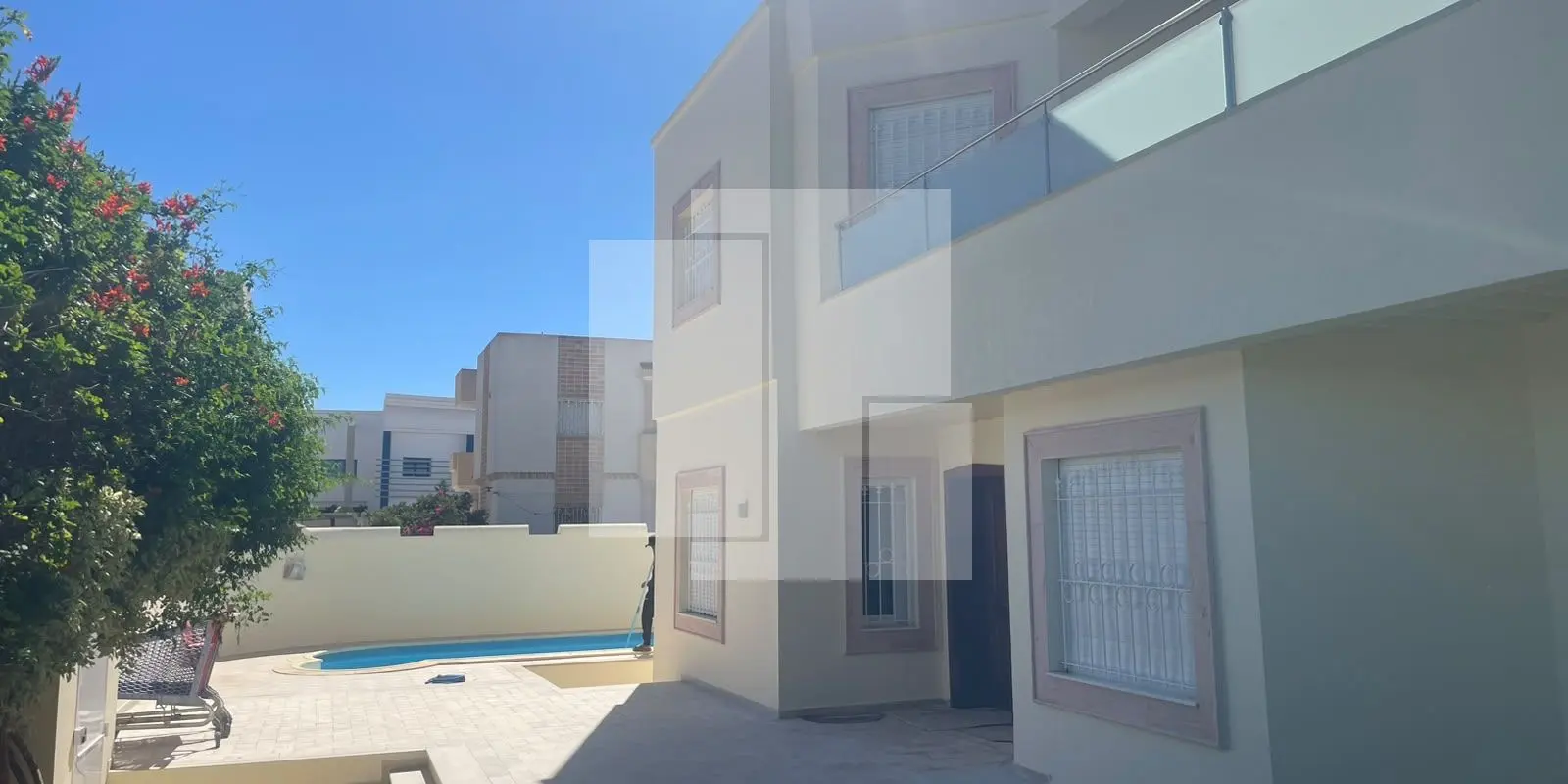 Villa S+4 avec piscine, Gammarth