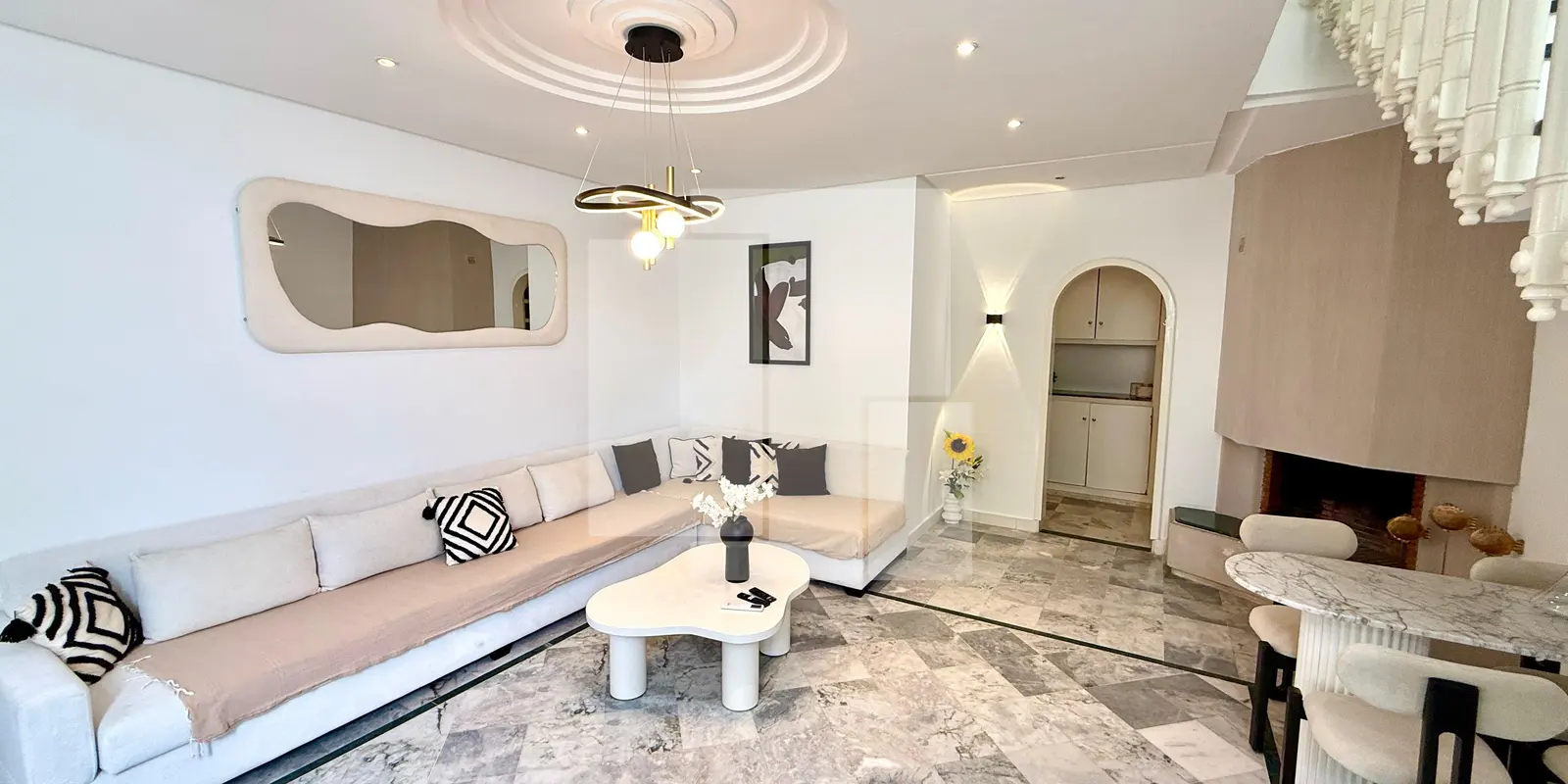 Duplex meublé, Carthage