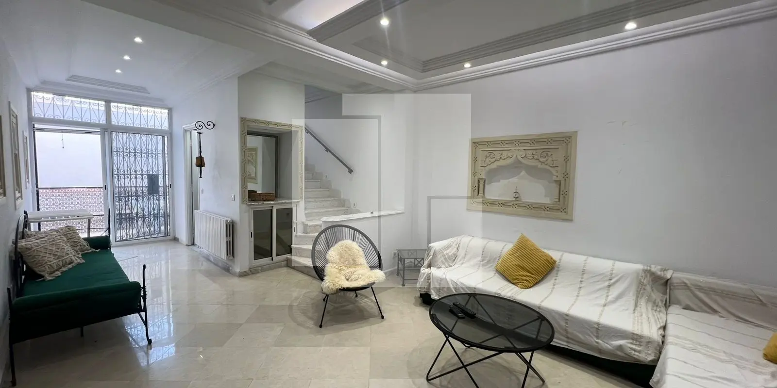 Triplex S+3 meublé avec une terrasse, Marsa ville