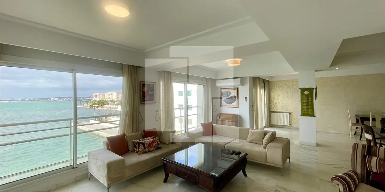 Appartement S+3 meublé avec vue sur lac, Berges du Lac 1