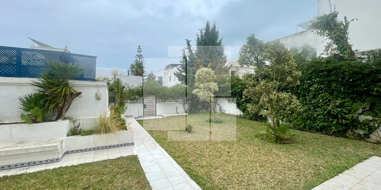 Appartement S+1 meublé avec jardin, Gammarth supérieur