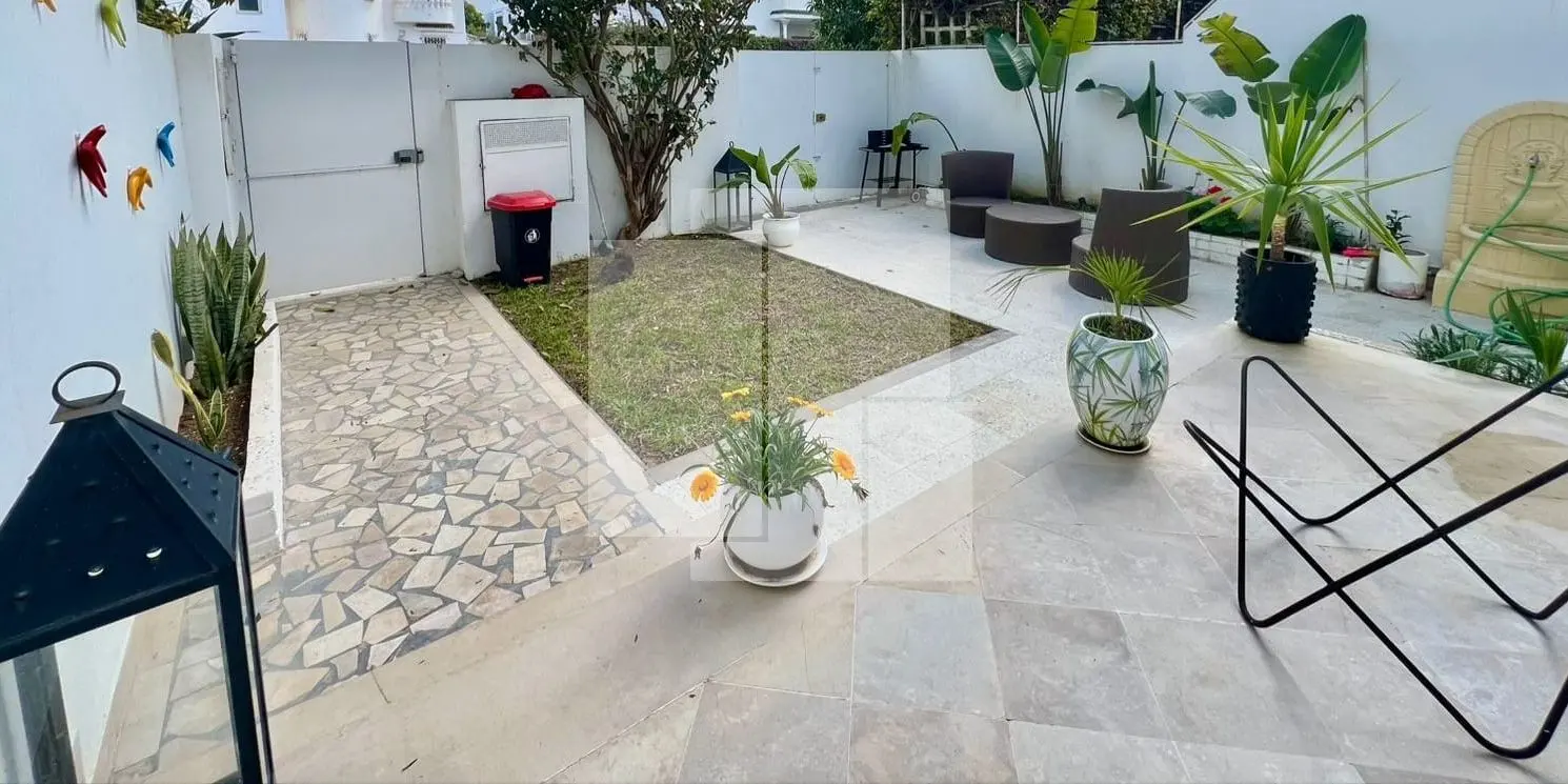 Duplex S+3  avec jardin, La marsa