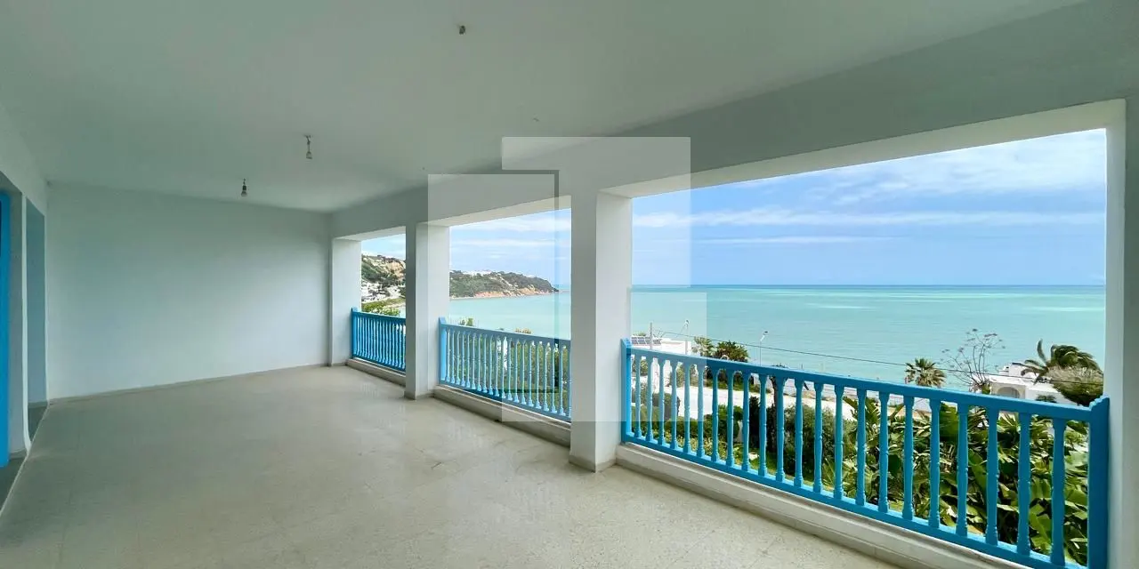 Villa S+6 avec vue mer dégagée, Gammarth supérieur