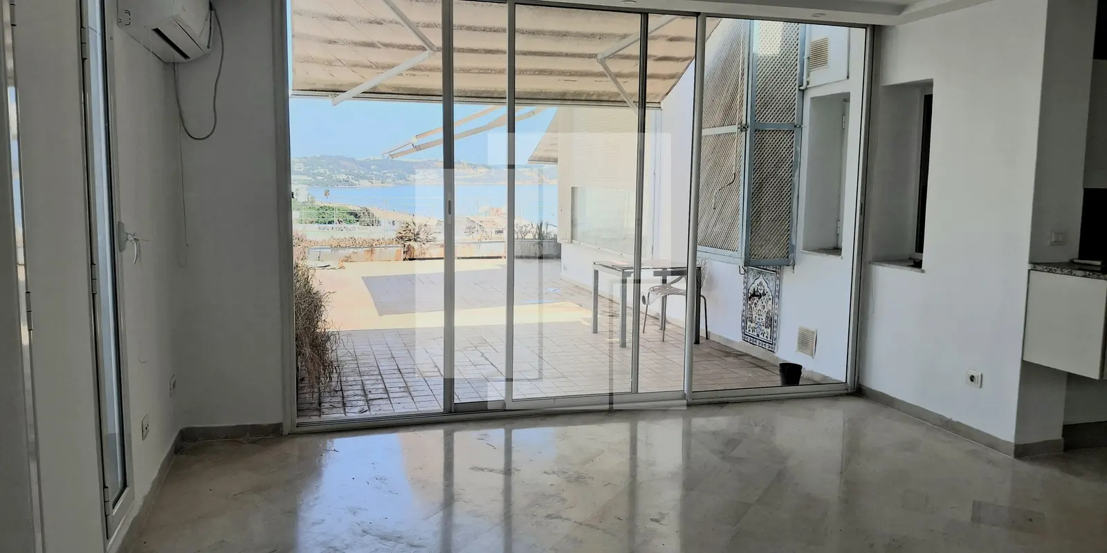 Appartement S+3  avec vue sur mer,Marsa Plage