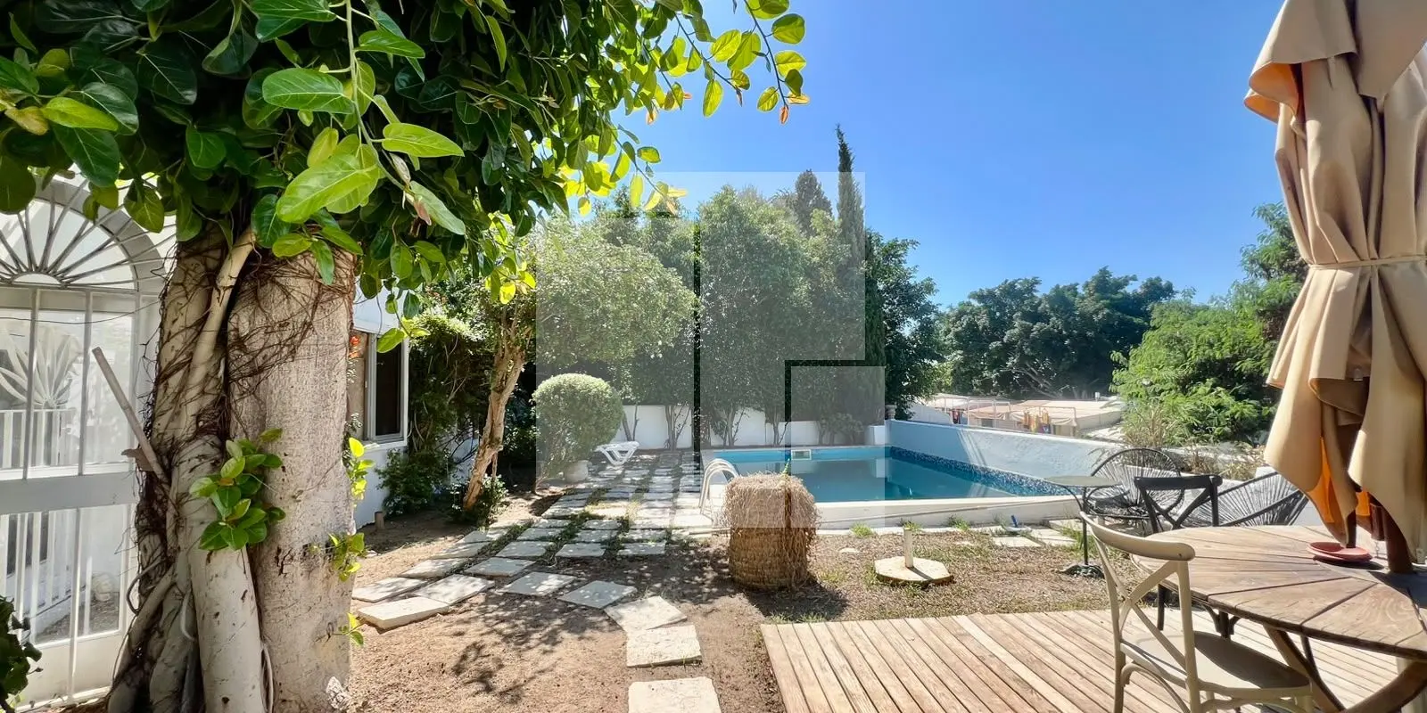 Villa S+4  meublée avec piscine, Sidi Bou Saïd